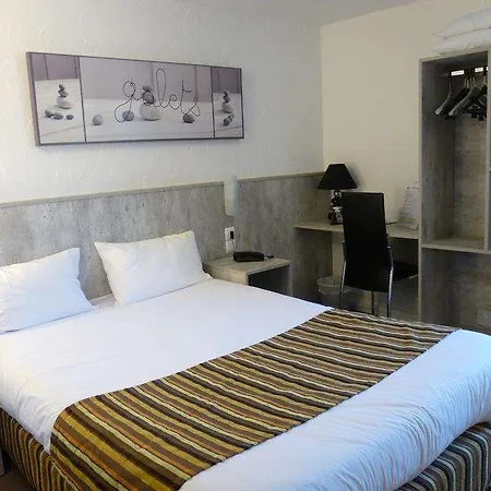 Brit Bosquet Cité 3*
