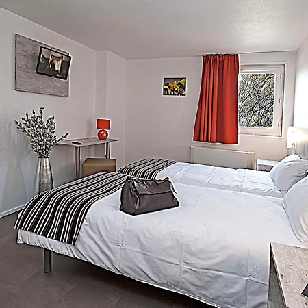 Brit Bosquet Cite Otel Carcassonne