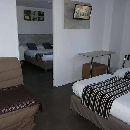 Brit Bosquet Cité 3* Carcasona