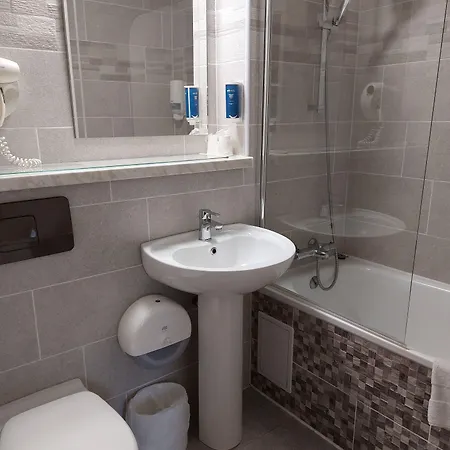 Brit Bosquet Cite 3* Carcassonne