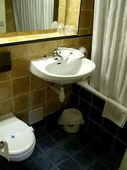 Brit Bosquet Cite Otel 3*