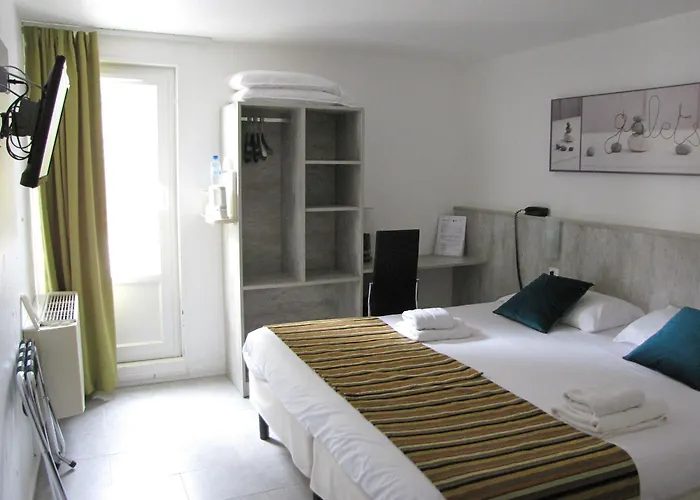Hotell Brit Bosquet Cite 3*