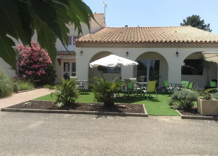 Brit Bosquet Cite 3*