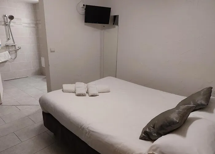 Отель Brit Bosquet Cite