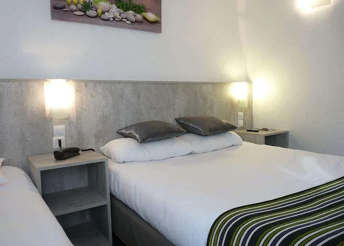 Отель Brit Bosquet Cite