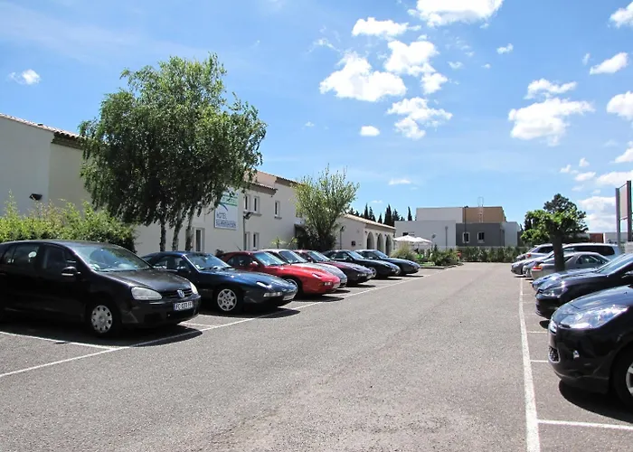 Brit Bosquet Cite 3*