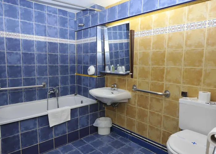 Brit Bosquet Cite Отель Каркассон